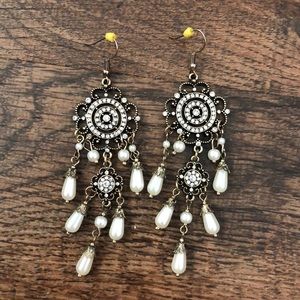 Pearl dangle earrings